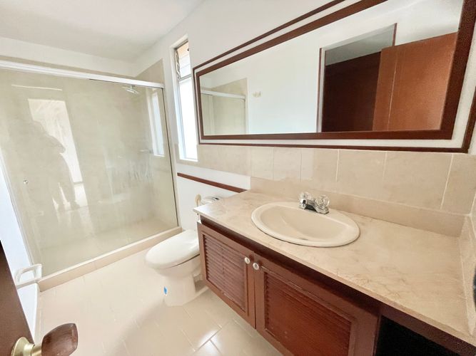 Casa de 3 alcobas en venta en El Castillo, Jamundí, 224 m² · foto 10 de 24