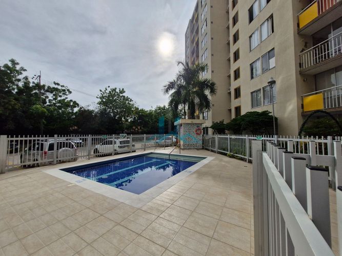 Apartamento de 3 alcobas en venta en Cr. La Maravilla, Girardot, 58 m² · foto 14 de 16