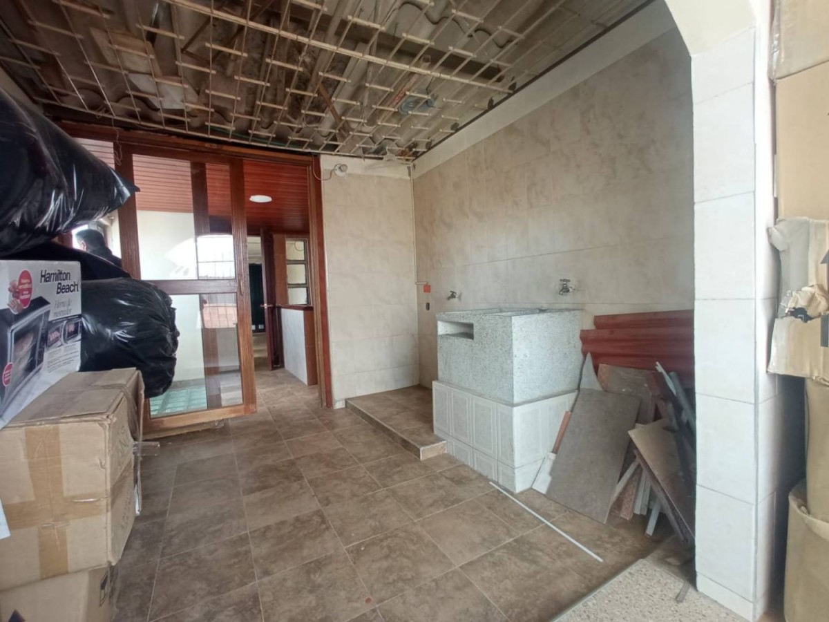 Casa en venta en San Jose De Fontibon, Bogotá · foto 5 de 24