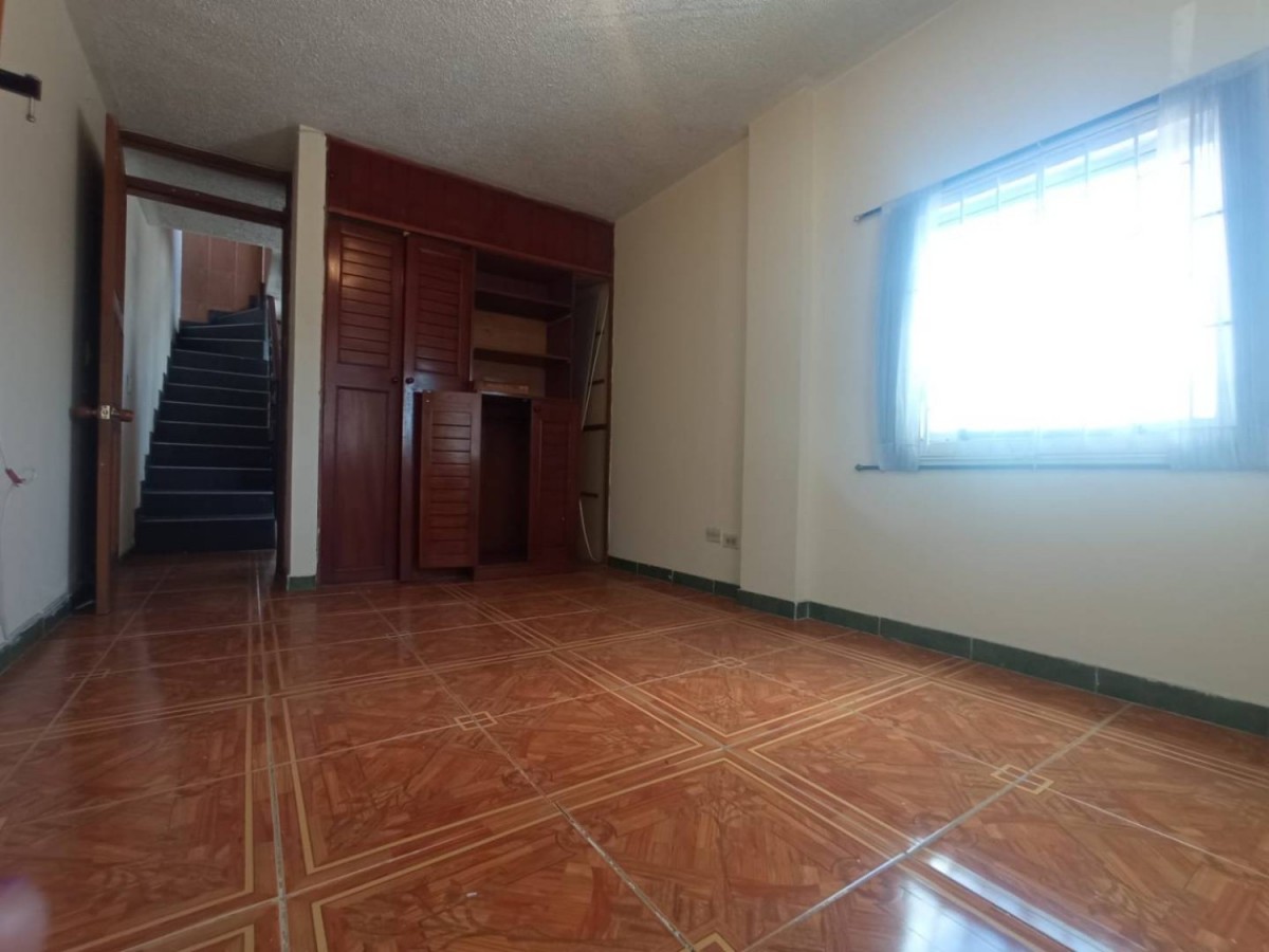 Casa en venta en San Jose De Fontibon, Bogotá · foto 9 de 24