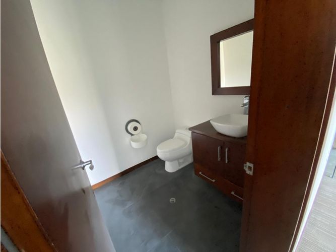 Oficina en arriendo en Oviedo, Medellín, 203 m² · foto 8 de 8