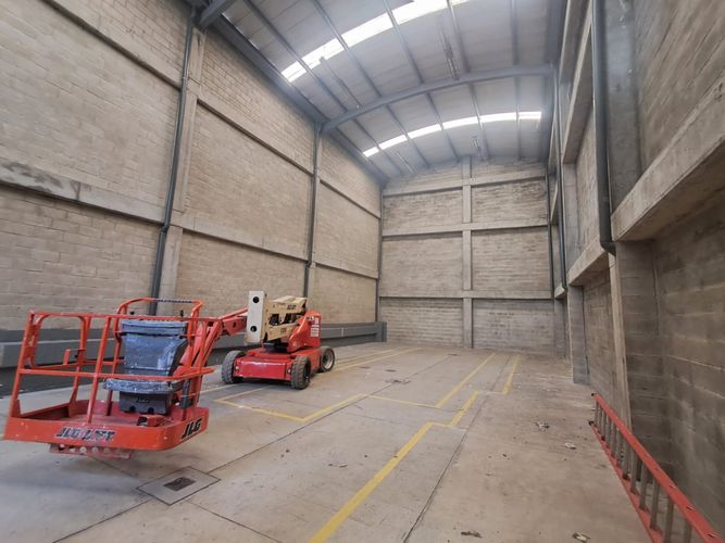 Bodega en arriendo en La Inmaculada, La Estrella, 240 m² · foto 2 de 10