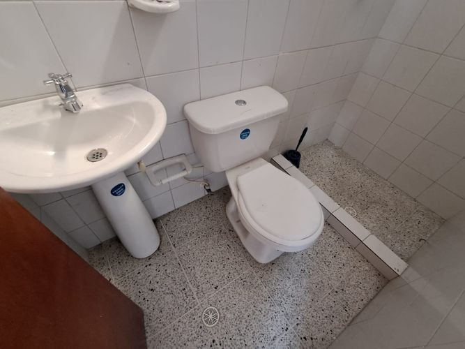 Bodega en arriendo en La Inmaculada, La Estrella, 240 m² · foto 4 de 10