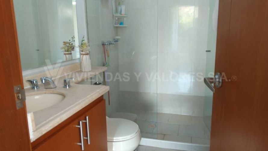 Casa de 4 alcobas en venta en Bellavista, Los Patios, 220 m² · foto 11 de 12