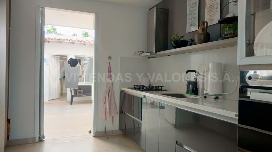Casa de 4 alcobas en venta en Bellavista, Los Patios, 220 m² · foto 2 de 12