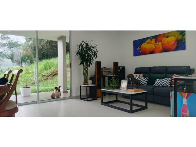 Casa de 3 alcobas en venta en Alfaguara, Jamundí, 186 m² · foto 2 de 18