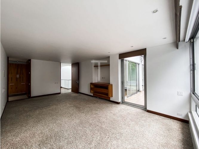 Casa de 4 alcobas en venta en Chico Norte, Bogotá, 830 m² · foto 4 de 24
