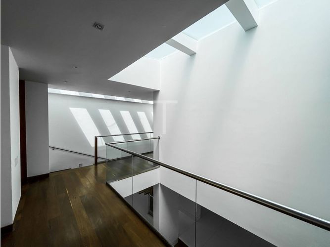 Casa de 4 alcobas en venta en Chico Norte, Bogotá, 830 m² · foto 6 de 24