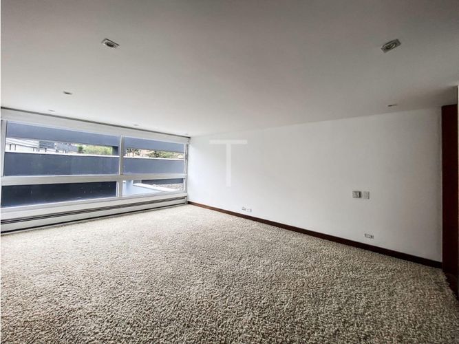 Casa de 4 alcobas en venta en Chico Norte, Bogotá, 830 m² · foto 9 de 24