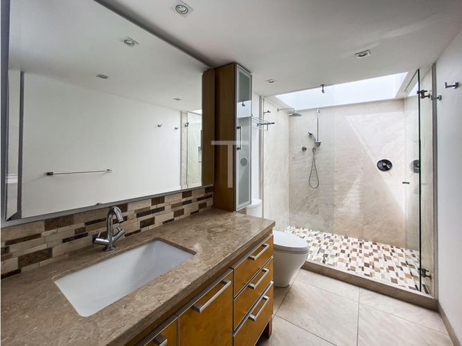 Casa de 4 alcobas en venta en Chico Norte, Bogotá, 830 m² · foto 17 de 24