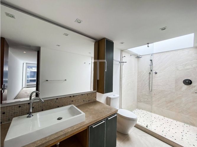 Casa de 4 alcobas en venta en Chico Norte, Bogotá, 830 m² · foto 18 de 24