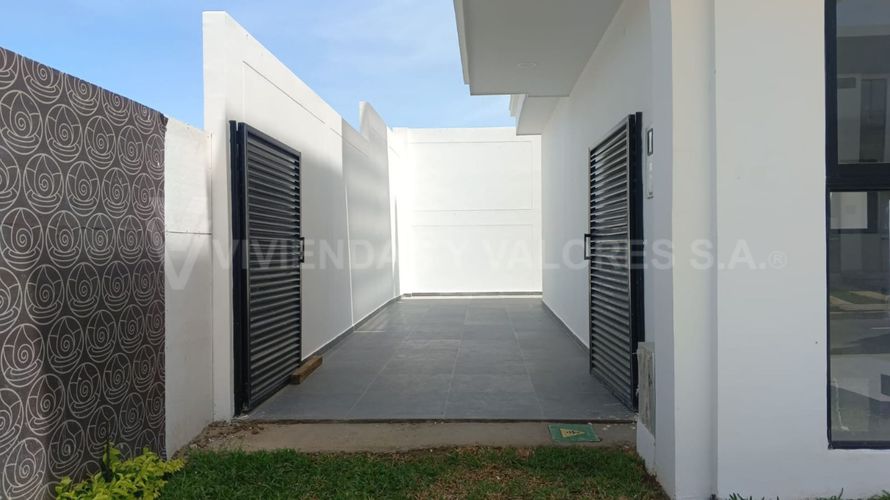 Casa de 3 alcobas en venta en Villa Antigua, Villa del Rosario, 124 m² · foto 11 de 13