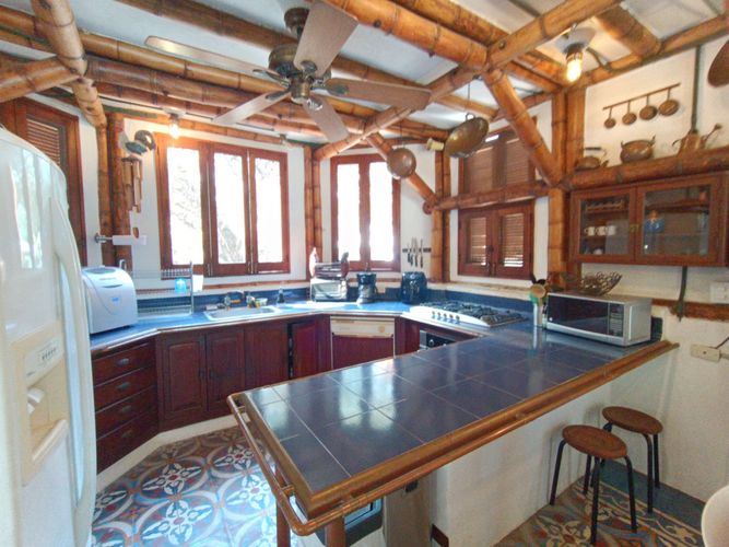 Casa de 4 alcobas en venta en Ricaurte, Ricaurte, 145 m² · foto 10 de 24