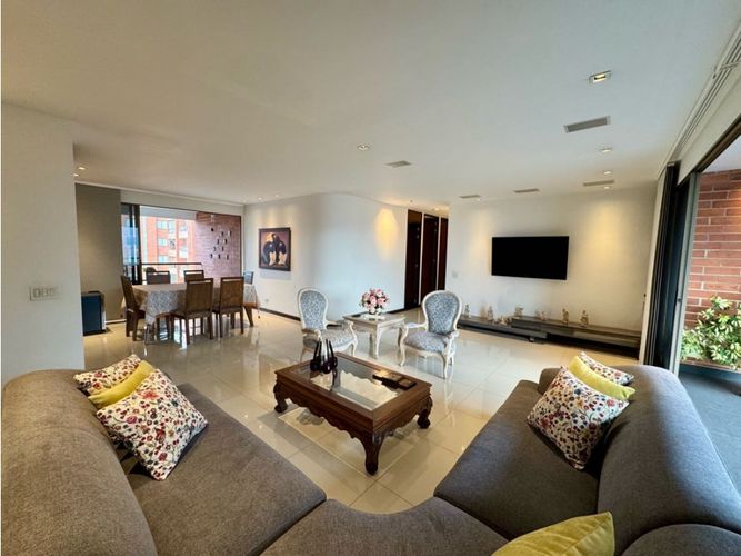 Apartamento en venta en Santa Maria De Los Angeles, Medellín · foto 2 de 24
