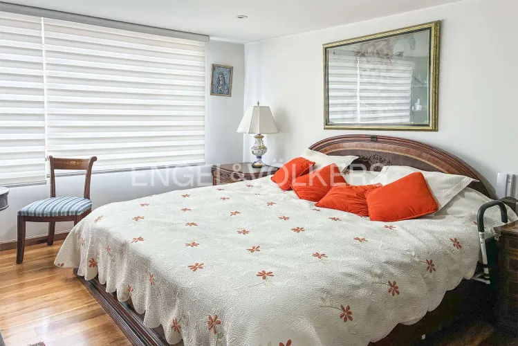 Apartamento de 3 alcobas en venta en Santa Paula, Bogotá, 236 m² · foto 14 de 20