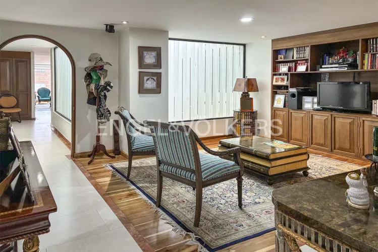Apartamento de 3 alcobas en venta en Santa Paula, Bogotá, 236 m² · foto 13 de 20