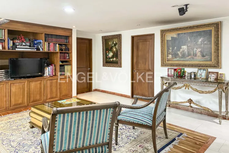 Apartamento de 3 alcobas en venta en Santa Paula, Bogotá, 236 m² · foto 12 de 20