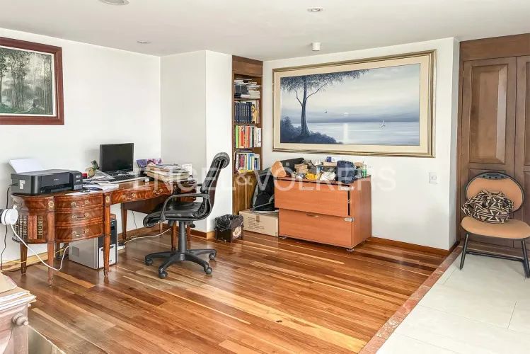 Apartamento de 3 alcobas en venta en Santa Paula, Bogotá, 236 m² · foto 10 de 20