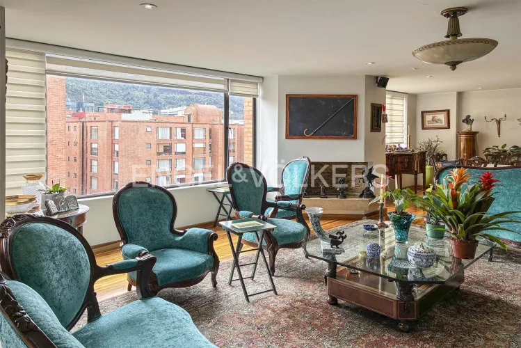 Apartamento de 3 alcobas en venta en Santa Paula, Bogotá, 236 m² · foto 3 de 20