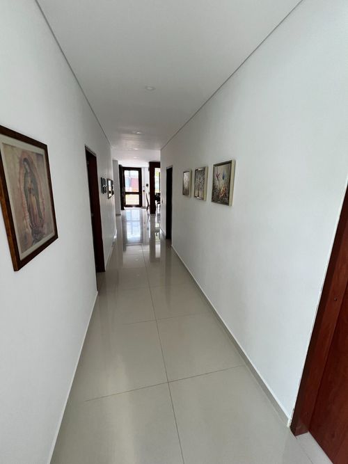 Casa de 3 alcobas en venta en Miraflores, Girardot, 210 m² · foto 9 de 24