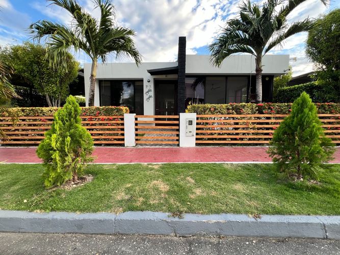 Casa de 3 alcobas en venta en Miraflores, Girardot, 210 m² · foto 15 de 24