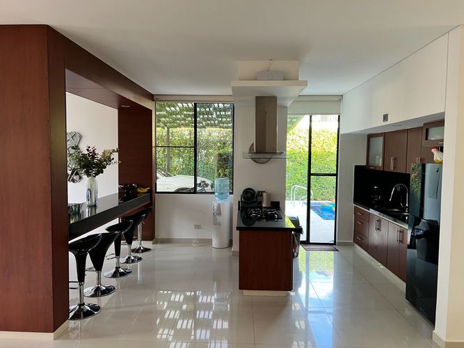 Casa de 3 alcobas en venta en Miraflores, Girardot, 210 m² · foto 16 de 24