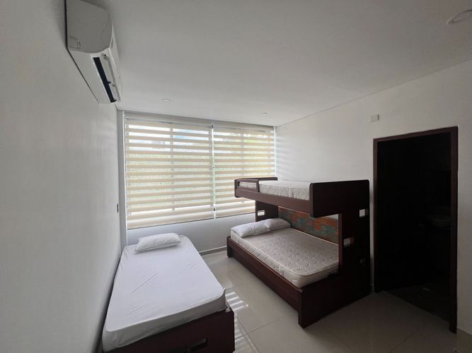 Casa de 3 alcobas en venta en Miraflores, Girardot, 210 m² · foto 22 de 24