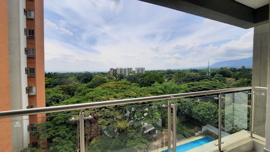 Apartamento en venta en Pance, Cali · foto 3 de 24