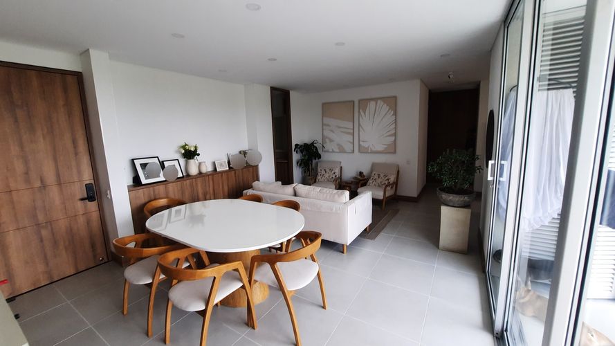 Apartamento en venta en Pance, Cali · foto 8 de 24