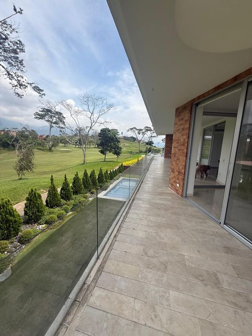 Casa de 4 alcobas en venta en Ruitoque Condominio, Floridablanca, 530 m² · foto 6 de 24
