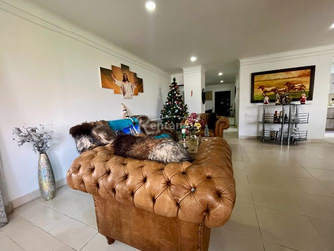 Apartamento de 4 alcobas en venta en El Diamante No. 2, Medellín, 215 m² · foto 8 de 24