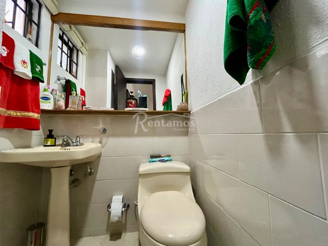 Apartamento de 4 alcobas en venta en El Diamante No. 2, Medellín, 215 m² · foto 23 de 24