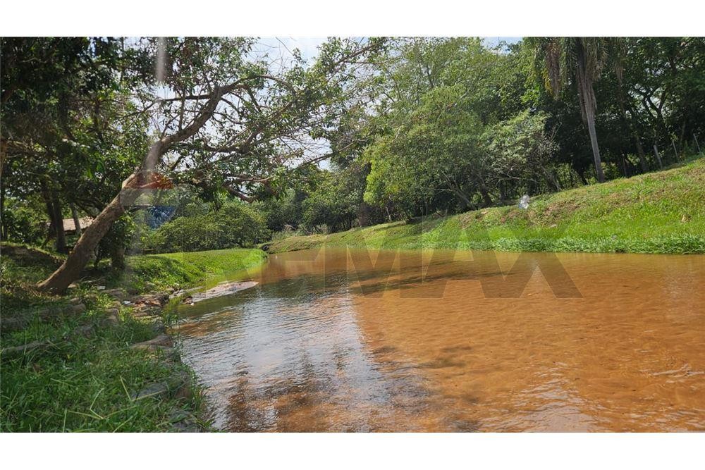 Exclusiva Propiedad Rural de 7,8 Hectáreas en Tobatí: Frente a Ruta y con Arroyo, ¡Oportunidad Única! — foto 2