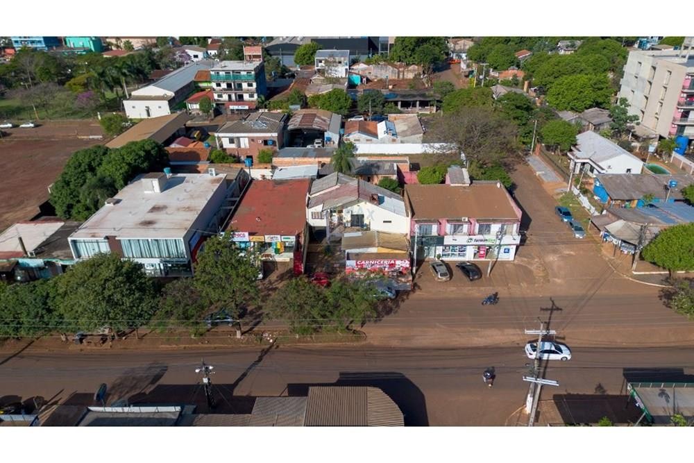 Propiedad de Uso Mixto: Oportunidad Comercial y Residencial en Venta — foto 3
