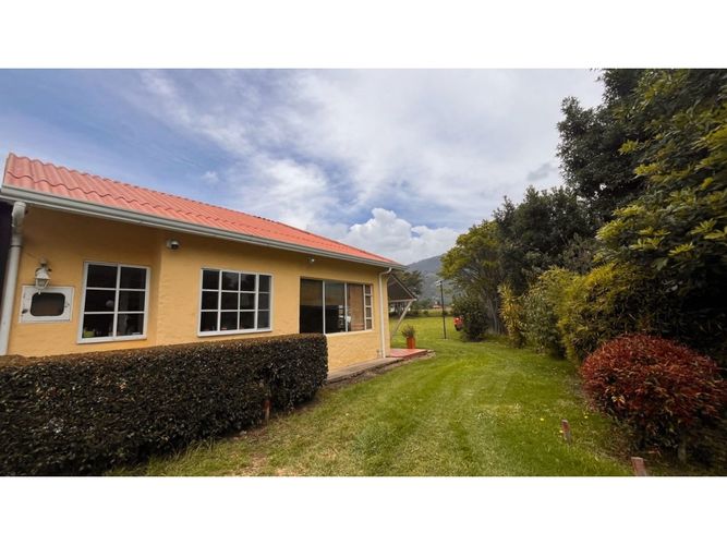 Casa de 3 alcobas en venta en Churuguaco, Chía, 164 m² · foto 3 de 24