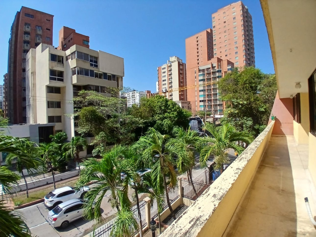 Apartamento en venta en El Golf, Barranquilla · foto 2 de 24