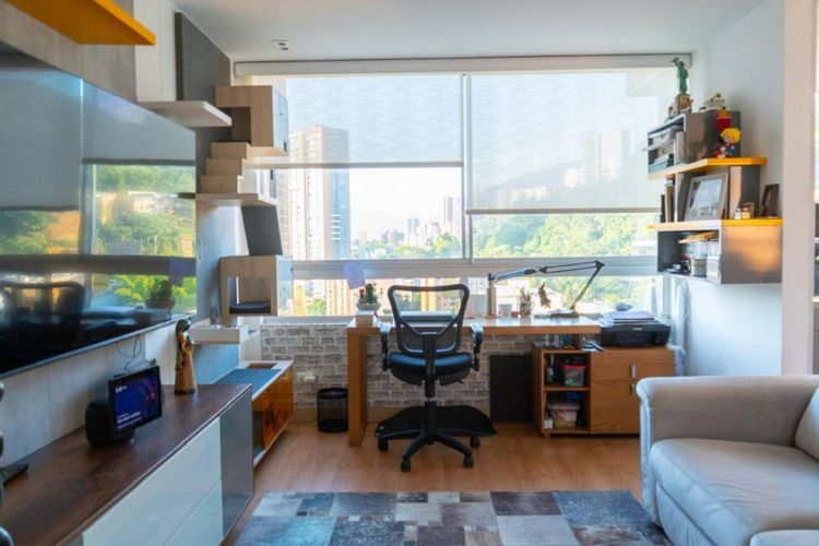Apartamento de 2 alcobas en arriendo en Castropol, Medellín, 117 m² · foto 3 de 14