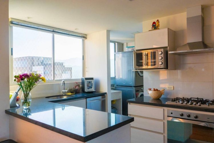 Apartamento de 2 alcobas en arriendo en Castropol, Medellín, 117 m² · foto 8 de 14
