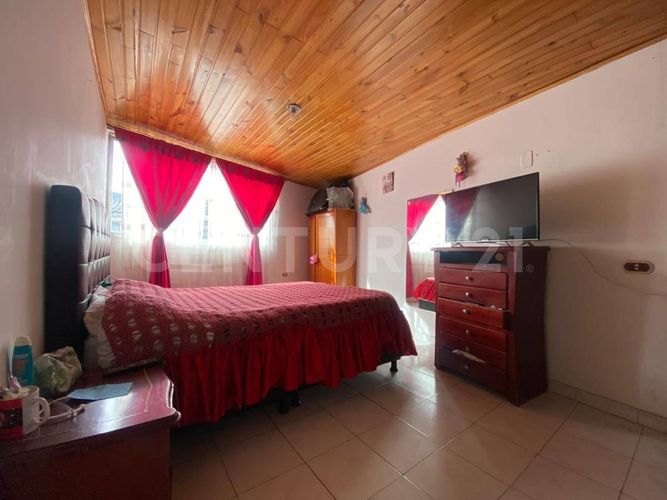 Casa en venta en El Carmen, Bogotá · foto 7 de 14