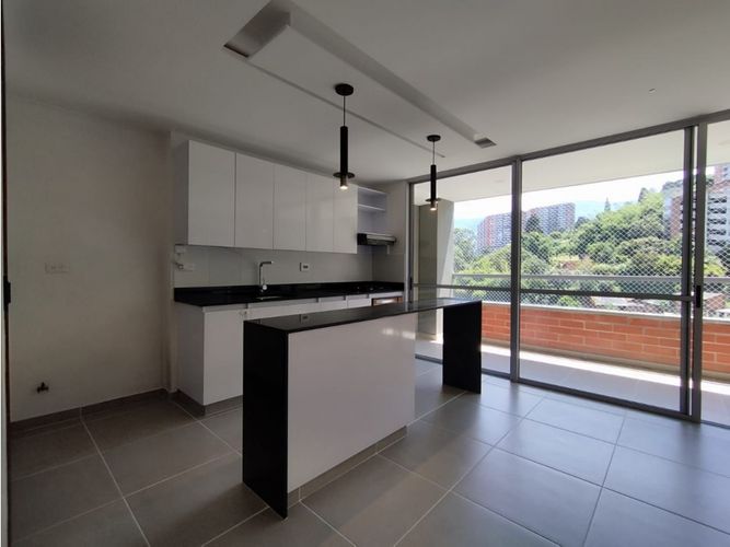 Apartamento en venta en La Cuenca, Envigado · foto 3 de 17