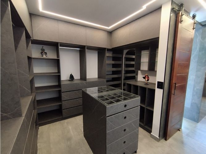 Apartamento en venta en La Cuenca, Envigado · foto 6 de 17