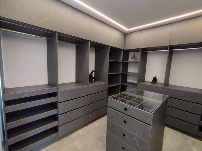 Apartamento en venta en La Cuenca, Envigado · foto 7 de 17