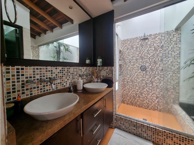 Casa de 3 alcobas en venta en Suramerica, La Estrella, 198 m² · foto 18 de 24