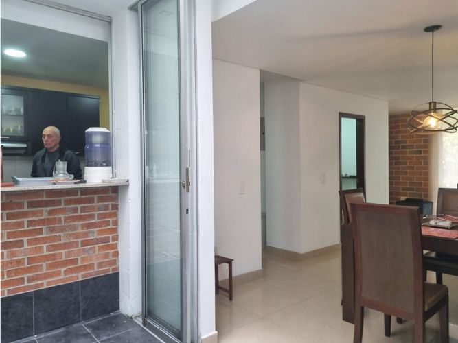Casa de 3 alcobas en venta en Suramerica, La Estrella, 198 m² · foto 8 de 24