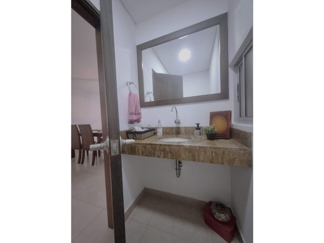 Casa de 3 alcobas en venta en Suramerica, La Estrella, 198 m² · foto 5 de 24