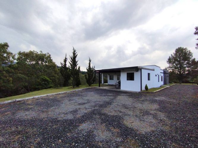 Casa de 3 alcobas en venta en Carrizales, El Retiro, 220 m² · foto 4 de 24