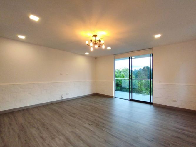 Casa de 3 alcobas en venta en Carrizales, El Retiro, 220 m² · foto 23 de 24