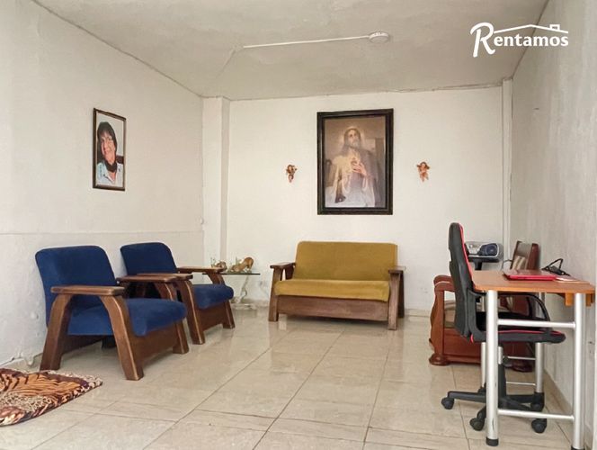 Casa de 4 alcobas en venta en Boston, Medellín, 138 m² · foto 3 de 18