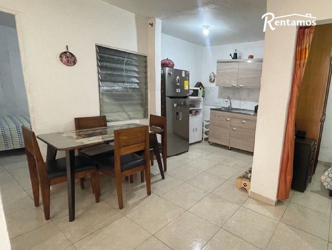 Casa de 4 alcobas en venta en Boston, Medellín, 138 m² · foto 4 de 18