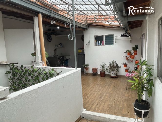 Casa de 4 alcobas en venta en Boston, Medellín, 138 m² · foto 8 de 18